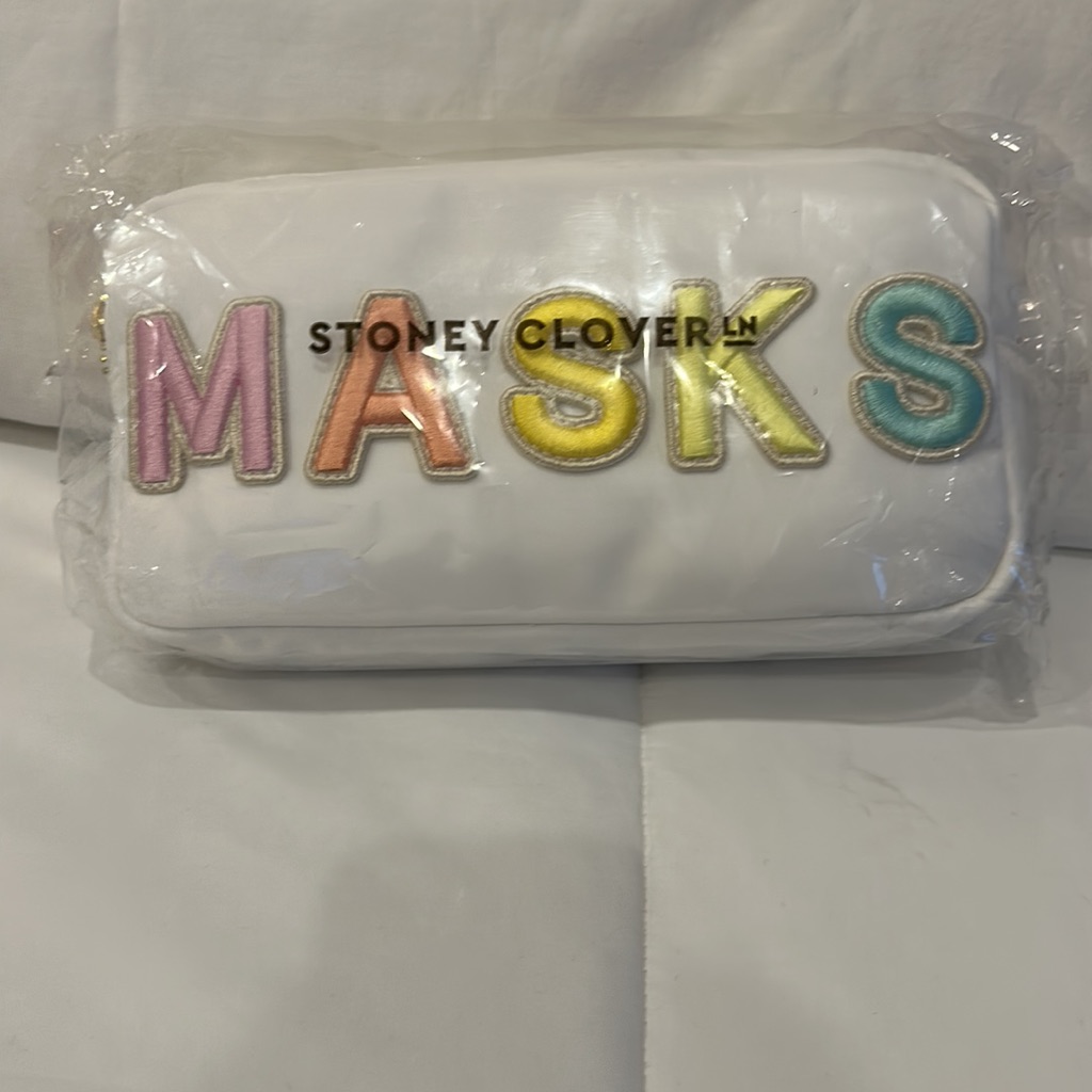 Stoney Clover Pouch